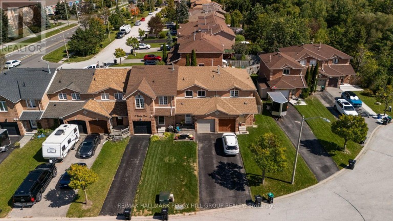 11 CARIBOU COURT, Barrie (Holly), Ontario, L4N8N3