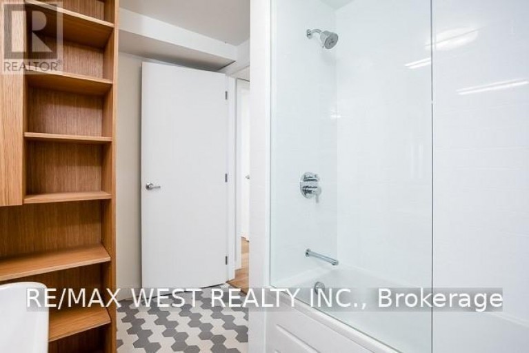 BSMT - 152 CLOSE AVENUE, Toronto (South Parkdale), Ontario, M6K2V5