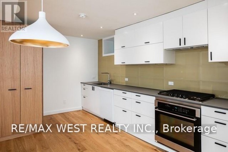 BSMT - 152 CLOSE AVENUE, Toronto (South Parkdale), Ontario, M6K2V5