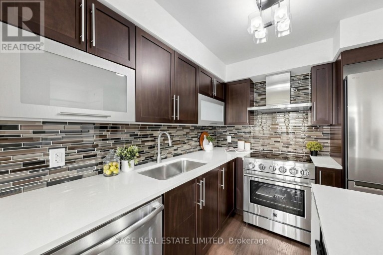 605 - 1 MICHAEL POWER PLACE, Toronto (Islington-City Centre West), Ontario, M9A0A1