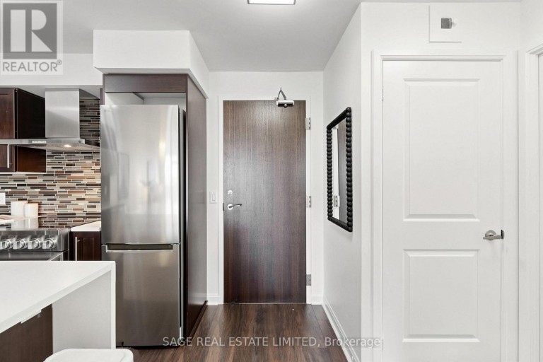 605 - 1 MICHAEL POWER PLACE, Toronto (Islington-City Centre West), Ontario, M9A0A1