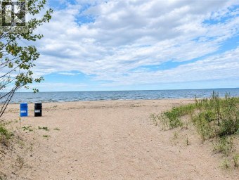 34 TEMAGAMI Trail Wasaga Beach Ontario photo 15