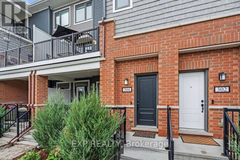 304 LAPLAND PRIVATE, Ottawa, Ontario, K2V0S2