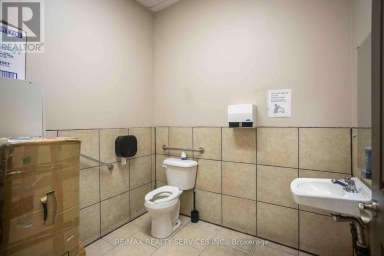 646 ERB ST STREET W Waterloo Ontario photo 17