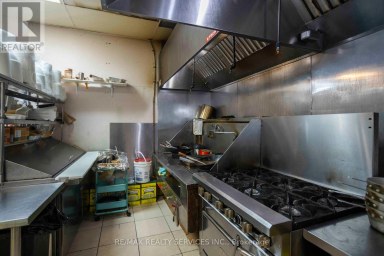 646 ERB ST STREET W Waterloo Ontario photo 22