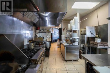 646 ERB ST STREET W Waterloo Ontario photo 23