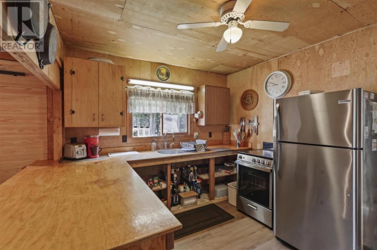 271 Smith Bay RD|District of Manitoulin, Gore Bay, Ontario, P0P1H0