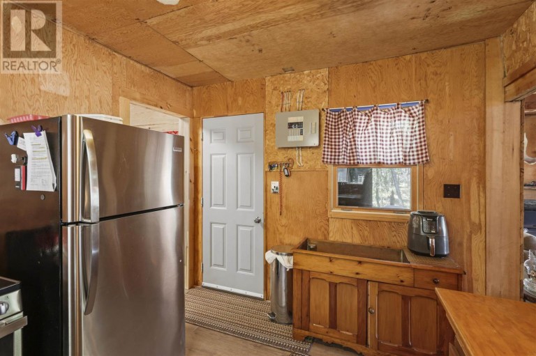 271 Smith Bay RD|District of Manitoulin, Gore Bay, Ontario, P0P1H0