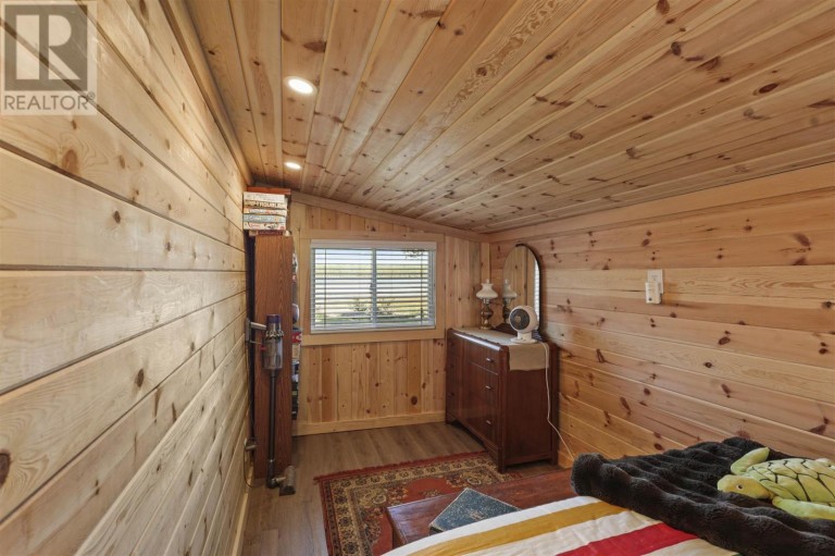 271 Smith Bay RD|District of Manitoulin, Gore Bay, Ontario, P0P1H0