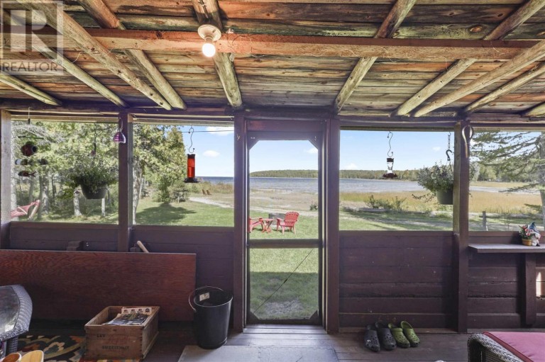 271 Smith Bay RD|District of Manitoulin, Gore Bay, Ontario, P0P1H0