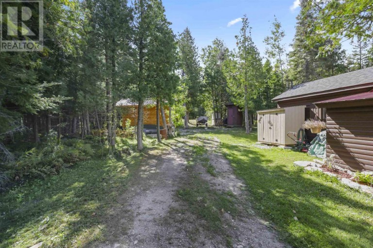 271 Smith Bay RD|District of Manitoulin, Gore Bay, Ontario, P0P1H0