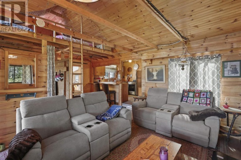 271 Smith Bay RD|District of Manitoulin, Gore Bay, Ontario, P0P1H0