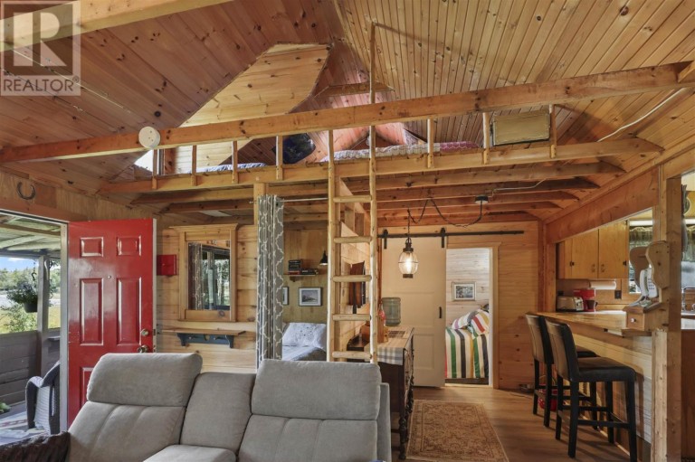 271 Smith Bay RD|District of Manitoulin, Gore Bay, Ontario, P0P1H0