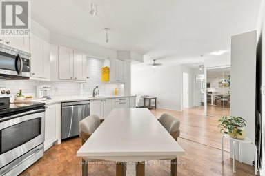 715 - 340 WATSON STREET W Whitby (Port Whitby) Ontario photo 9