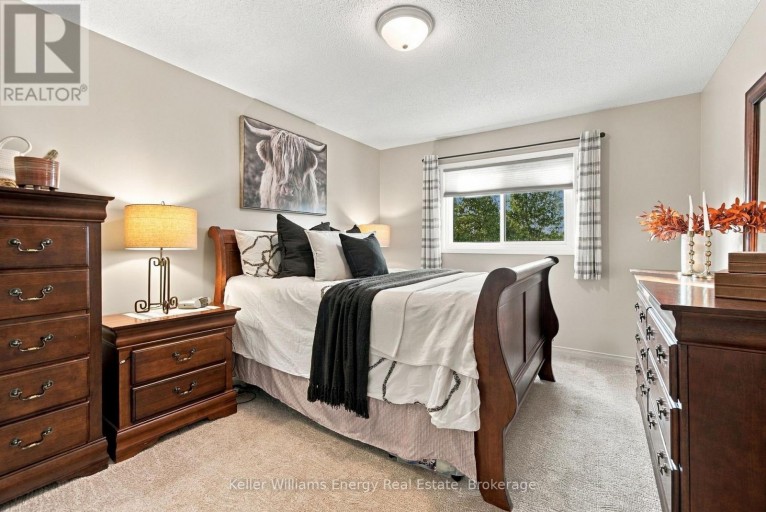 746 ELDERBERRY DRIVE, Oshawa (Pinecrest), Ontario, L1K2J3