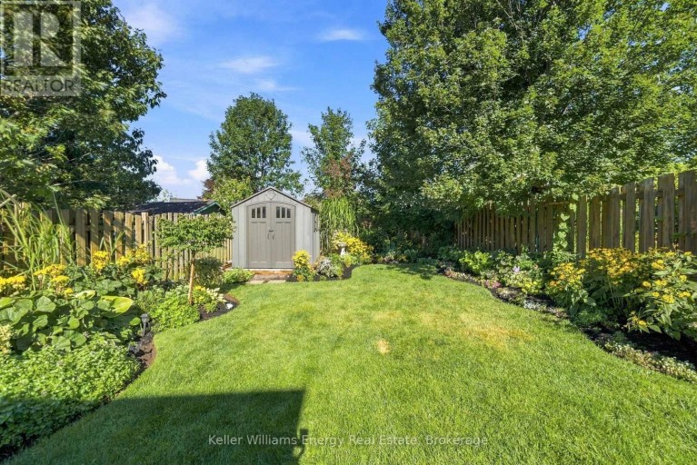 746 ELDERBERRY DRIVE, Oshawa (Pinecrest), Ontario, L1K2J3