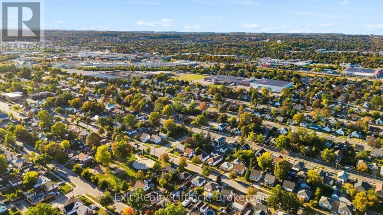 545 BRAIDWOOD AVENUE, Peterborough (Otonabee Ward 1), Ontario, K9J1V9