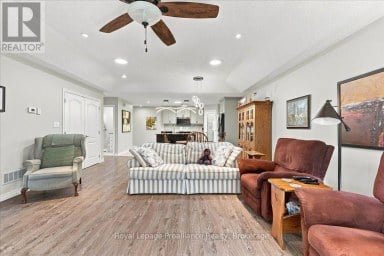 73 DORCHESTER DRIVE Prince Edward County (Wellington Ward) Ontario photo 17
