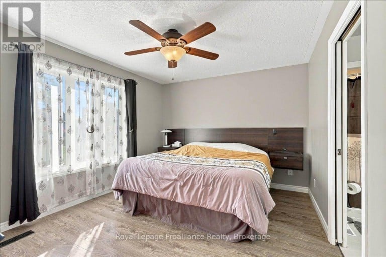 73 DORCHESTER DRIVE, Prince Edward County (Wellington Ward), Ontario, K0K3L0