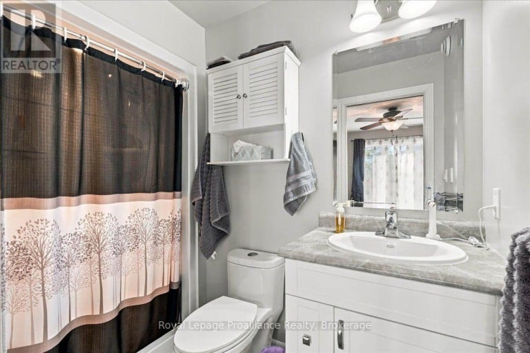 73 DORCHESTER DRIVE, Prince Edward County (Wellington Ward), Ontario, K0K3L0