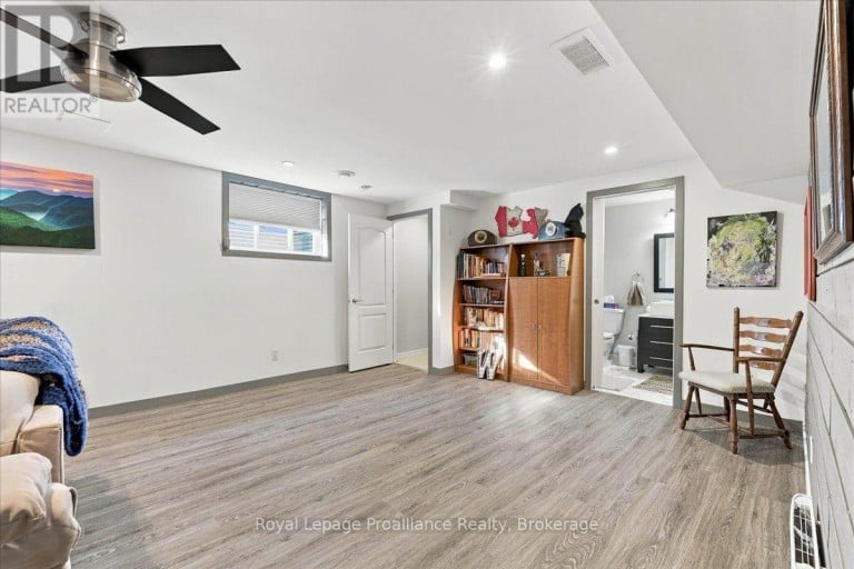 73 DORCHESTER DRIVE, Prince Edward County (Wellington Ward), Ontario, K0K3L0