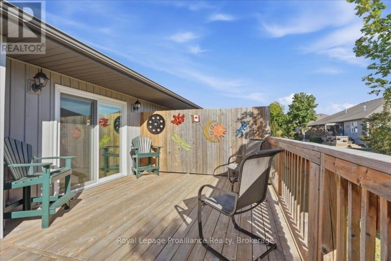 73 DORCHESTER DRIVE, Prince Edward County (Wellington Ward), Ontario, K0K3L0