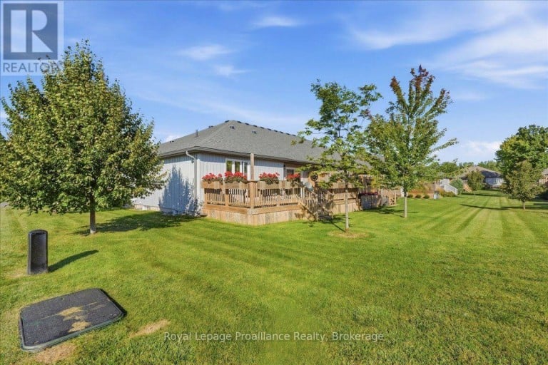 73 DORCHESTER DRIVE, Prince Edward County (Wellington Ward), Ontario, K0K3L0