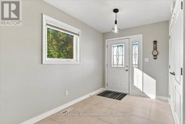 73 DORCHESTER DRIVE Prince Edward County (Wellington Ward) Ontario photo 5
