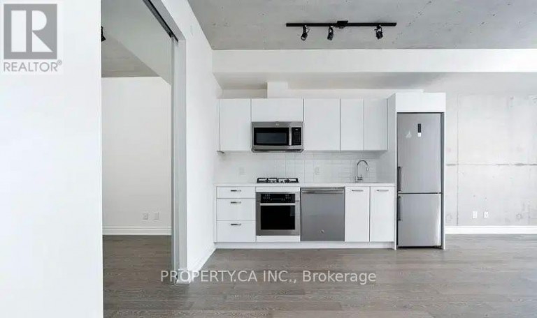 301 - 608 RICHMOND STREET N, Toronto (Kensington-Chinatown), Ontario, M5V0N9