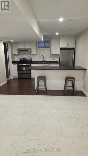 61 PAIRASH AVENUE, Richmond Hill (Mill Pond), Ontario, L4C0N1