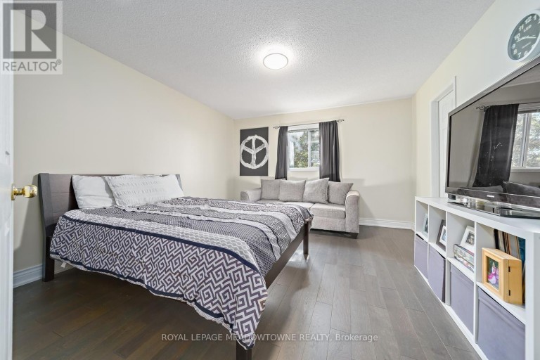 87 - 200 CRESTHAVEN ROAD, Brampton (Snelgrove), Ontario, L7A1J5