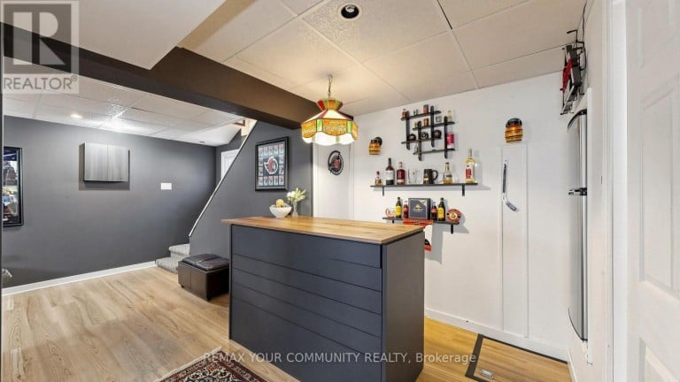 675 LUNDYS LANE, Peterborough (Otonabee Ward 1), Ontario, K9J4J9