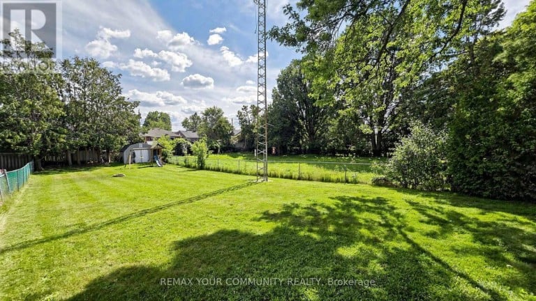 675 LUNDYS LANE, Peterborough (Otonabee Ward 1), Ontario, K9J4J9