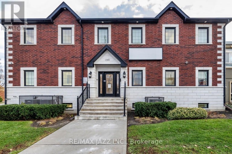 193 KING STREET E, Oshawa (Central), Ontario, L1H1C2