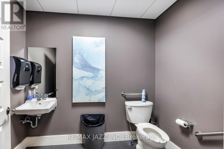 193 KING STREET E, Oshawa (Central), Ontario, L1H1C2