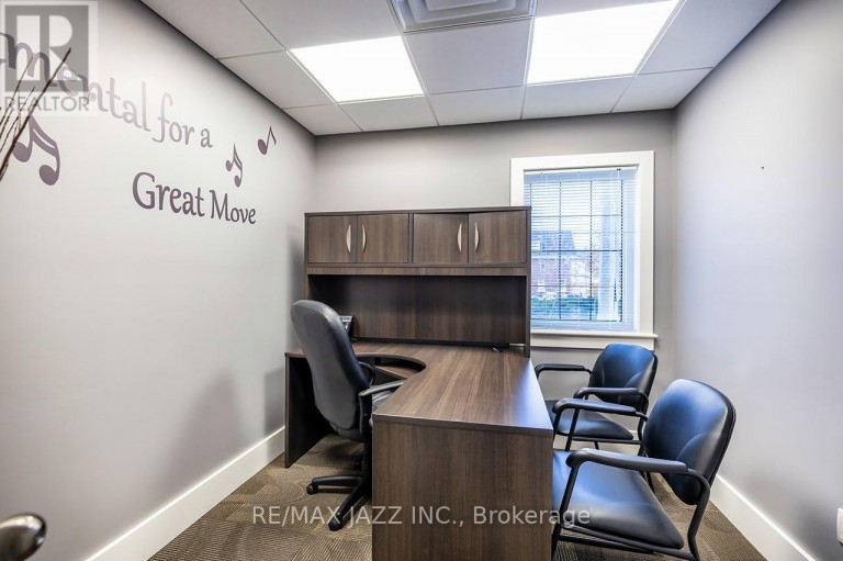 193 KING STREET E, Oshawa (Central), Ontario, L1H1C2