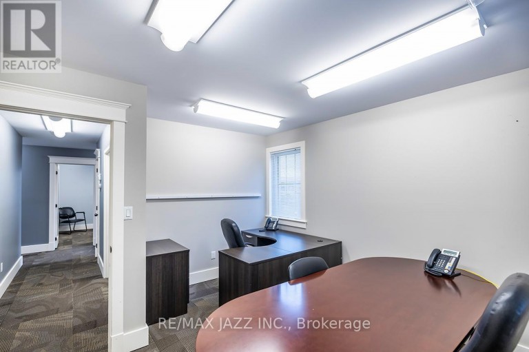 193 KING STREET E, Oshawa (Central), Ontario, L1H1C2