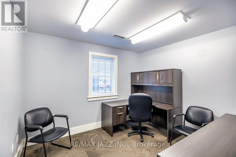 193 KING STREET E, Oshawa (Central), Ontario, L1H1C2
