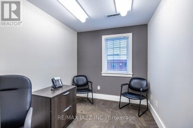 193 King Street E, Oshawa (central) Ontario