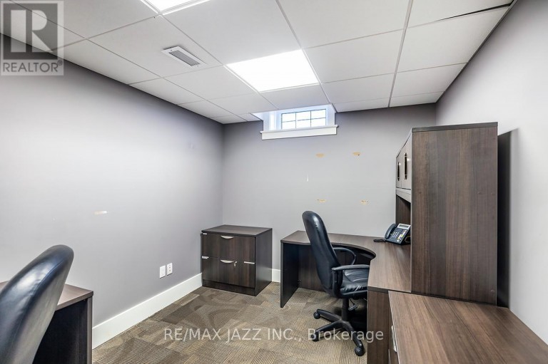 193 KING STREET E, Oshawa (Central), Ontario, L1H1C2