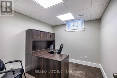 193 King Street E, Oshawa (central) Ontario