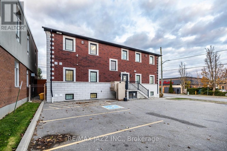193 KING STREET E, Oshawa (Central), Ontario, L1H1C2