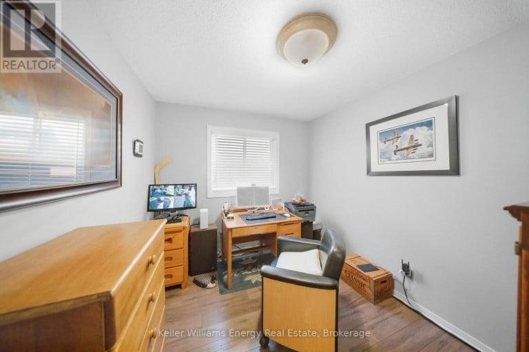 1083 RIDGE VALLEY DRIVE, Oshawa (Pinecrest), Ontario, L1K2E2