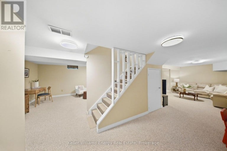 1083 RIDGE VALLEY DRIVE, Oshawa (Pinecrest), Ontario, L1K2E2