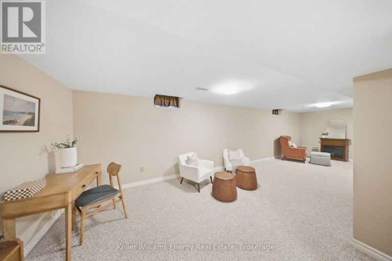 1083 RIDGE VALLEY DRIVE, Oshawa (Pinecrest), Ontario, L1K2E2