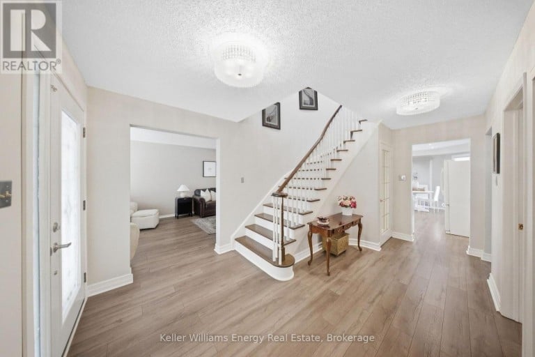 1083 RIDGE VALLEY DRIVE, Oshawa (Pinecrest), Ontario, L1K2E2
