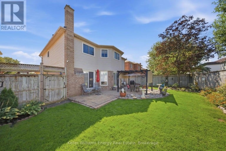 1083 RIDGE VALLEY DRIVE, Oshawa (Pinecrest), Ontario, L1K2E2