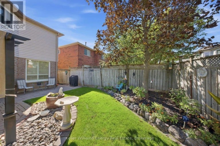1083 RIDGE VALLEY DRIVE, Oshawa (Pinecrest), Ontario, L1K2E2