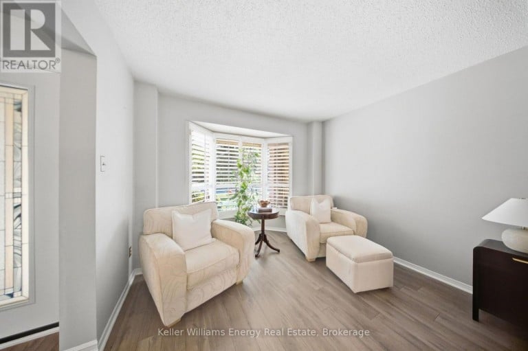 1083 RIDGE VALLEY DRIVE, Oshawa (Pinecrest), Ontario, L1K2E2