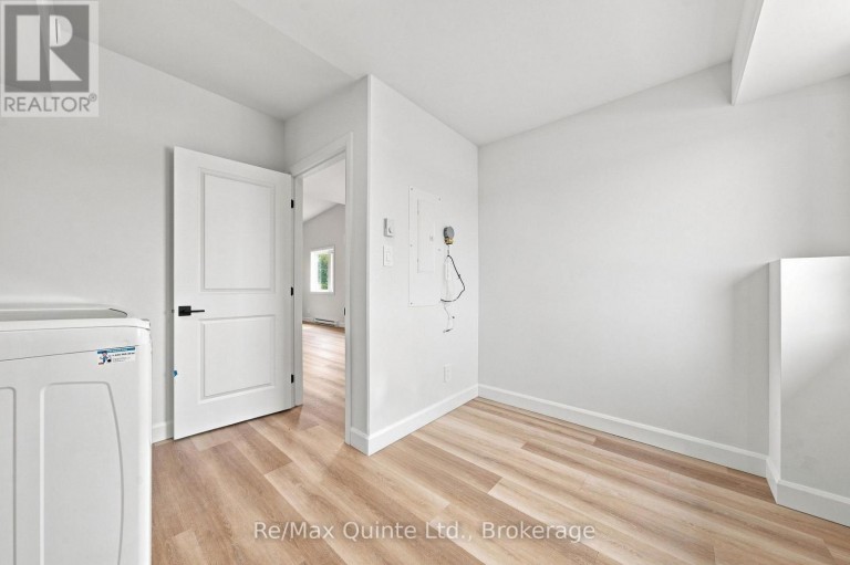 A - 5 SIENNA AVENUE, Belleville (Belleville Ward), Ontario, K8P4G5